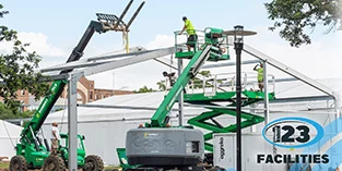 Structural assembly work at a temporary building site