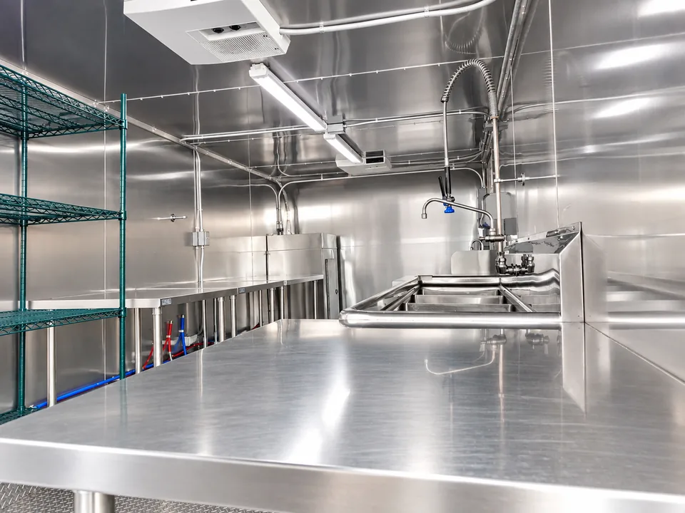 22 to 26 ft low-temperature dishwashing trailer interior view 1